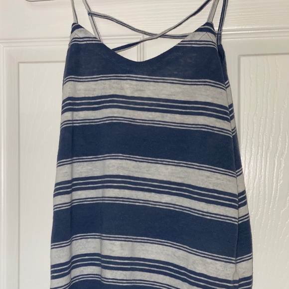 tank top - Picture 3 of 4